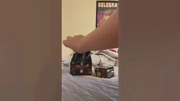 FNaF glowing Pizzeria Simulator mystery minis!!!!