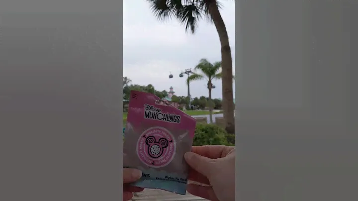Unboxing Disney Munchlings Mystery pins at WDW ✨ #unboxingvideo #disneypins