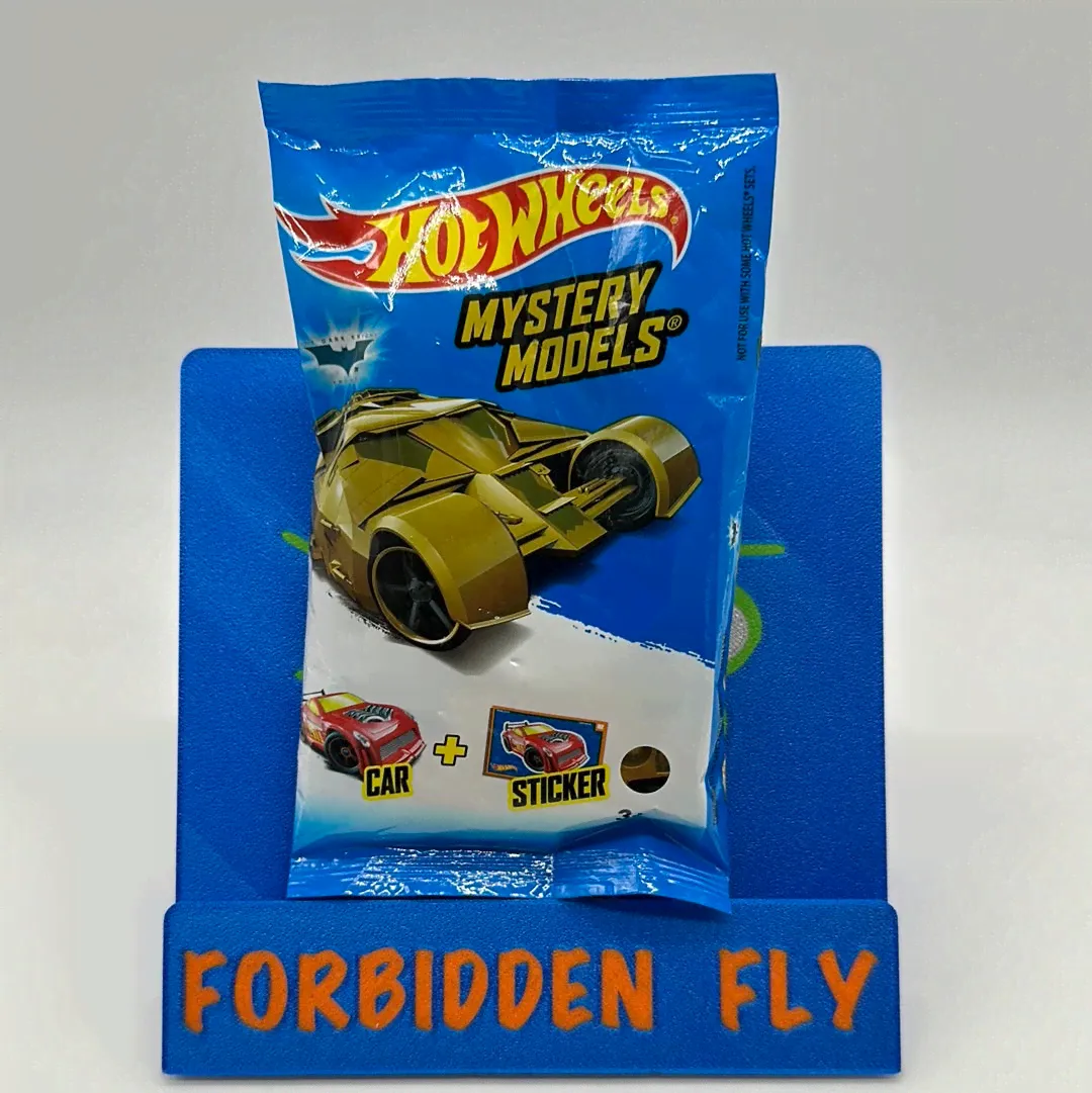 Hot Wheels Mystery Models 2016 Baggie - Batman The Dark Knight Series #3 - Chase Gold Dark Knight Batmobile-0
